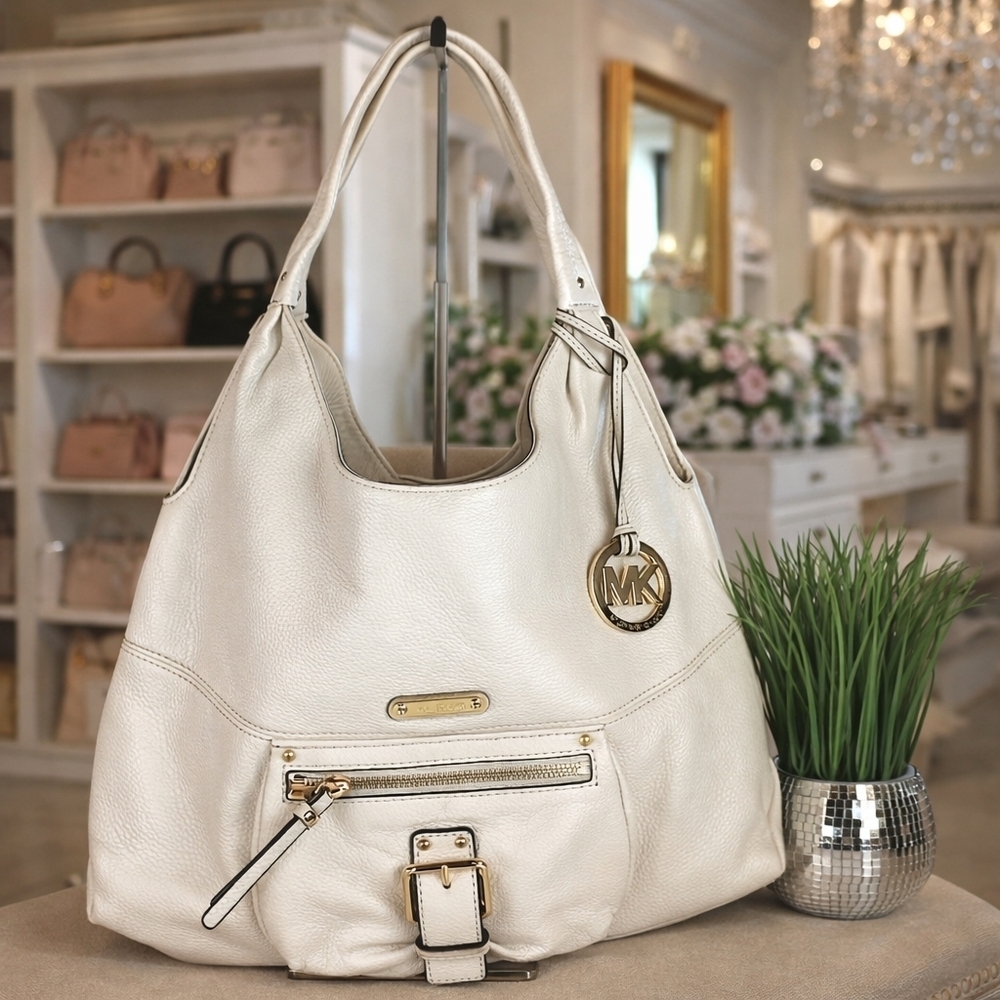 MICHAEL Michael Kors White‎ Hobo Bag Boho Buckle Purse